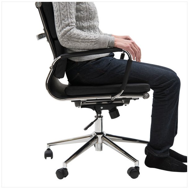 CC 10 72 A Office chair M in artificial leather and with low back