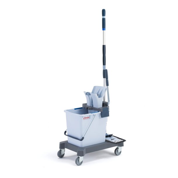 Reng�ringss�t, komplet med vogn