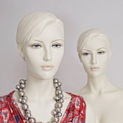 Mannequin - Nelly 1017 - sitting - stylistic with head &amp; make-up