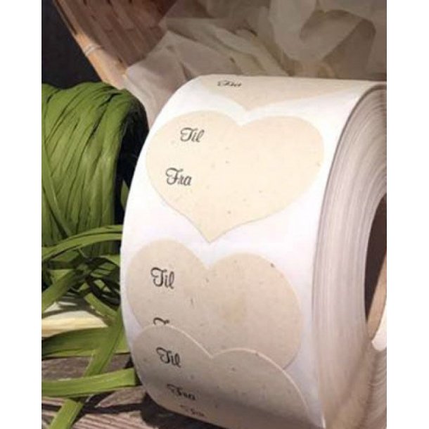 Heart-shaped and oval gift tags