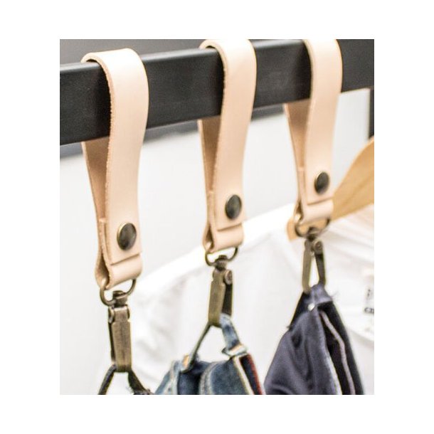 Leather strap with carabiner - Natural - 20 pcs