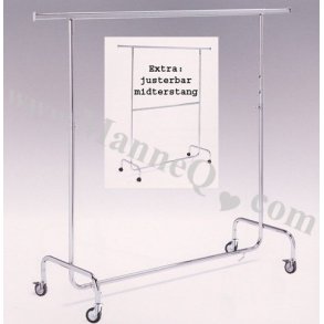 Professionell kldstllning p hjul fr butiker med tillbehr