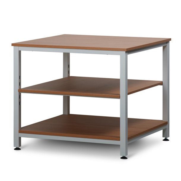 Salgsbord i hvid metal med egetr hylder