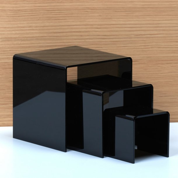Udstillingspodier  i sort akryl - plexi