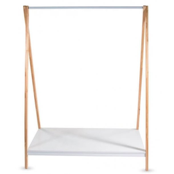 Butiksreol i tr - Skagen - H100 cm